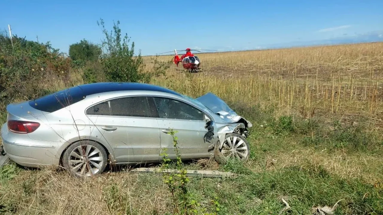 Baldovinești, DJ 703: accident cu două mașini, posibilă victimă încarcerată
